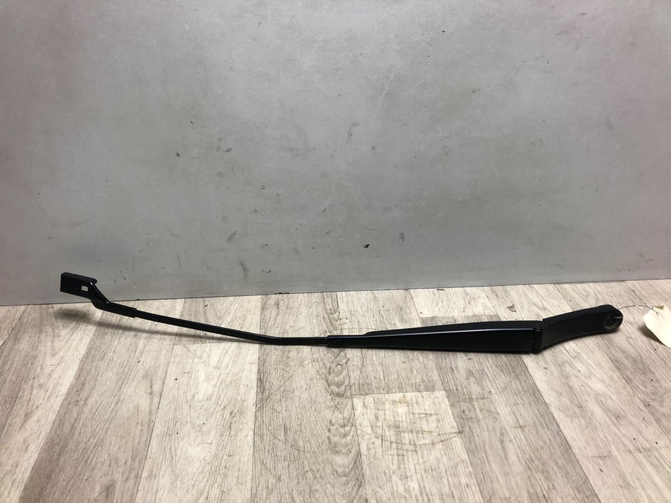 Braccio tergicristallo anteriore destro VOLKSWAGEN SCIROCCO 3 PHASE 1 COUPE Diésel - 1