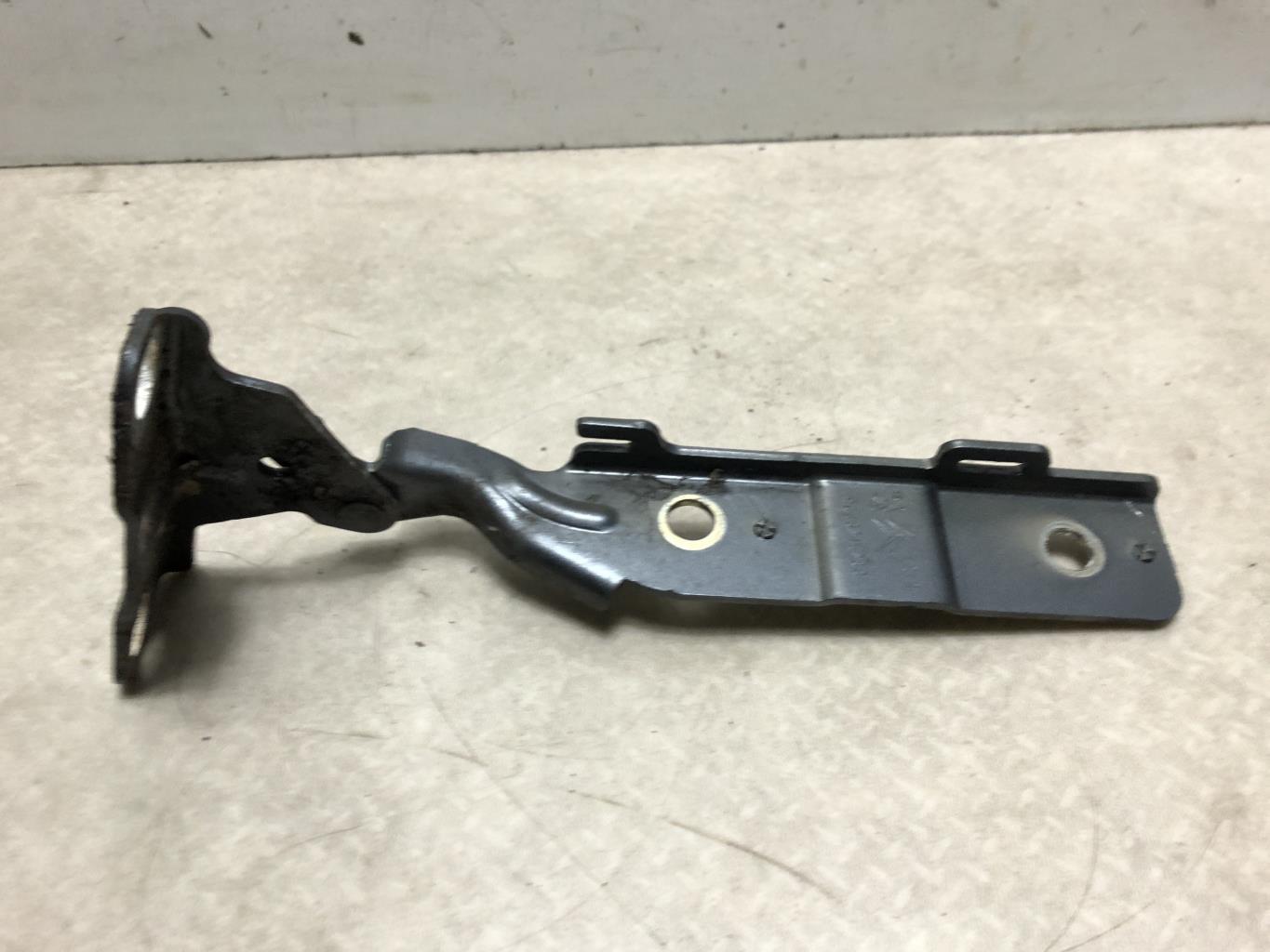 Charniere de capot CITROEN C5 2 Diesel - 1