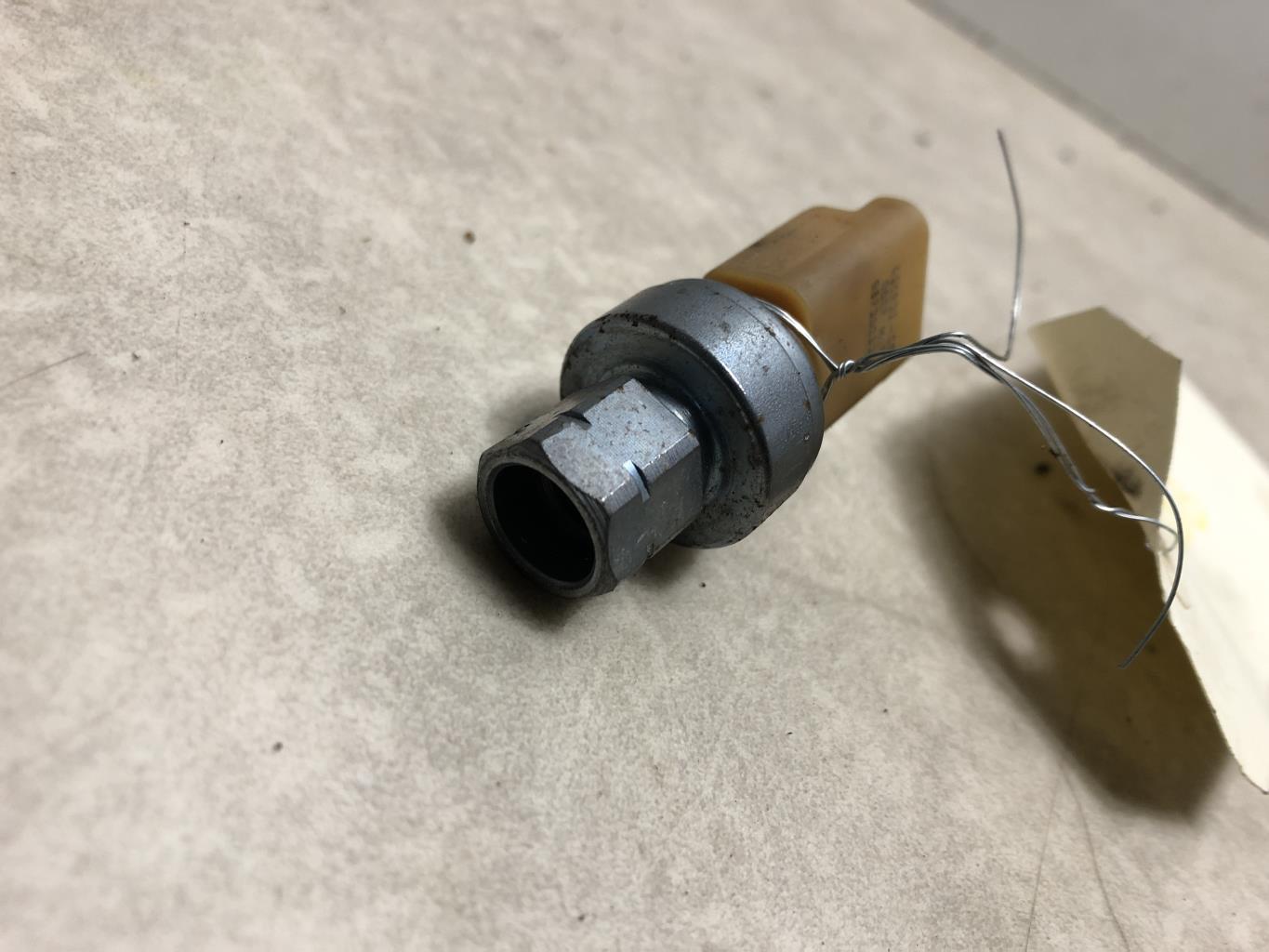 Pressostat de climatisation CITROEN C4 2 PHASE 2 Diesel - 1