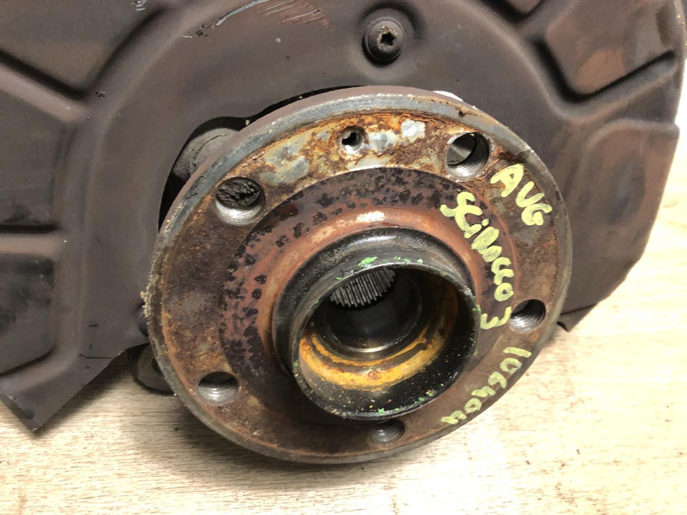 Fusee avant gauche VOLKSWAGEN SCIROCCO 3 PHASE 1 COUPE Diesel - 1