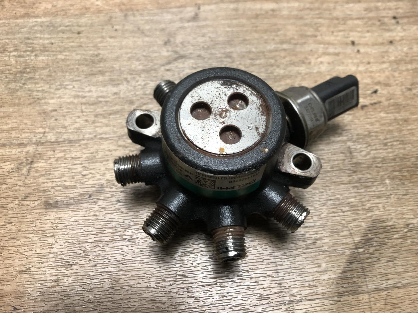 Rampe injection RENAULT MEGANE 3 PHASE 1 Diesel - 1