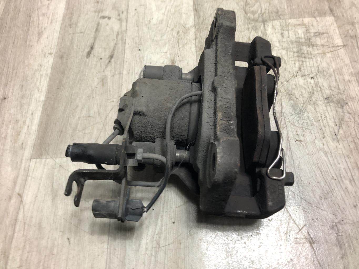 Pinza freni anteriore destra AUDI A4 2 PHASE 2 Diésel - 1