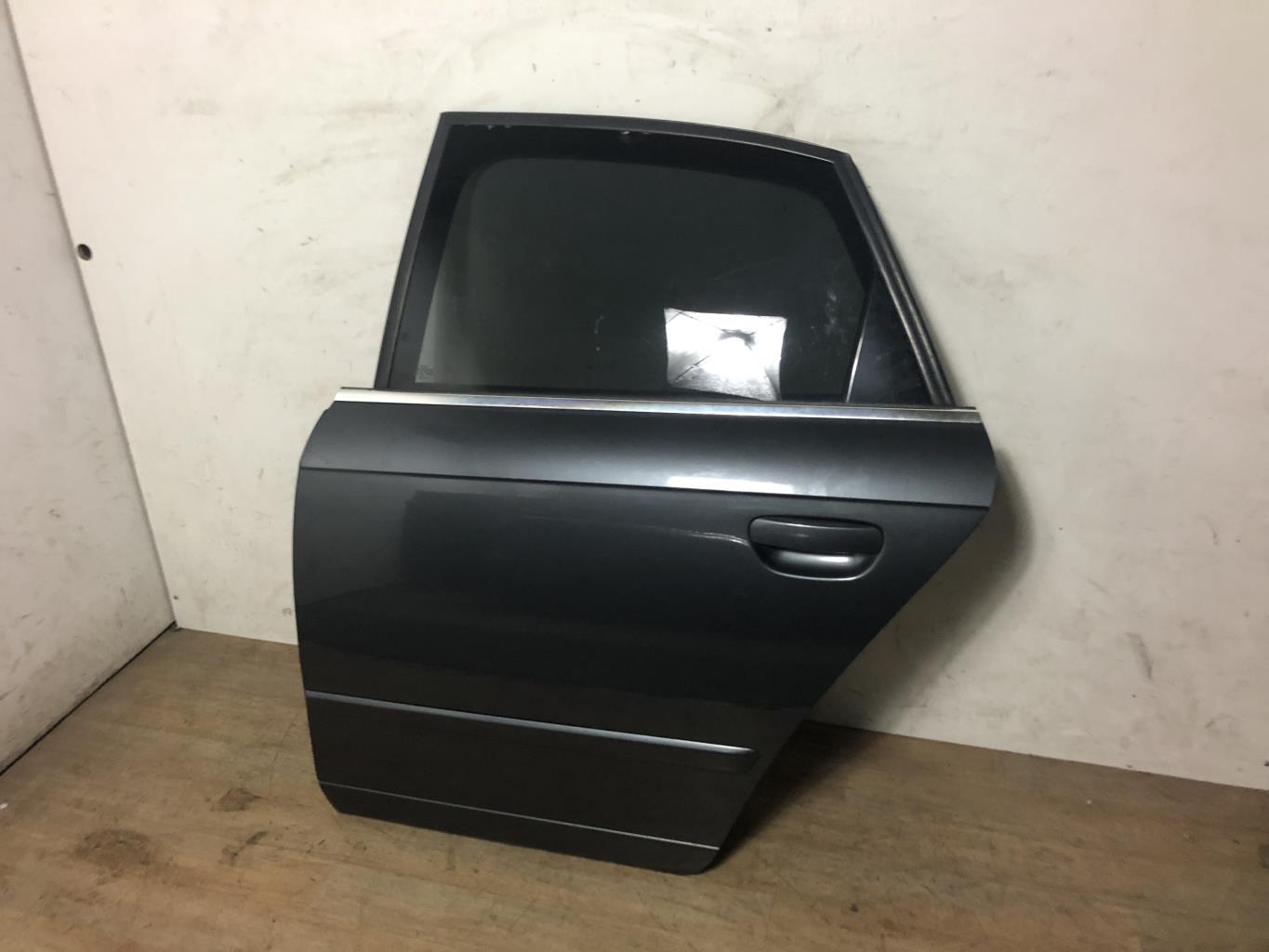 Portiera posteriore sinistra AUDI A4 2 PHASE 2 Diésel - 1