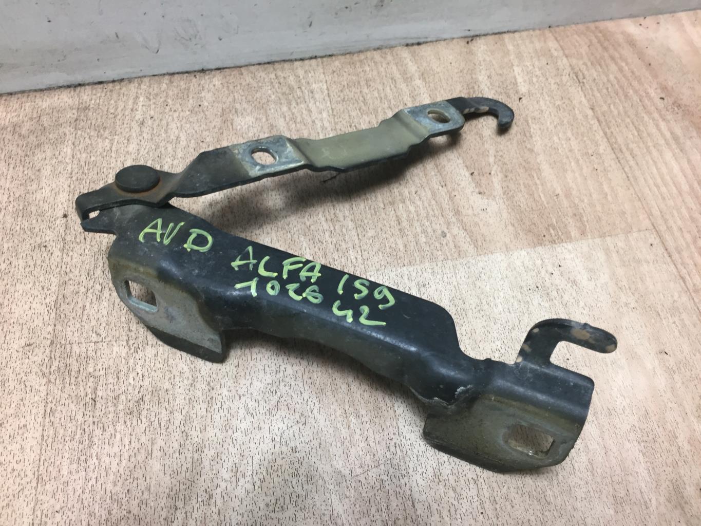 Charniere de capot ALFA ROMEO 159 Diesel - 1