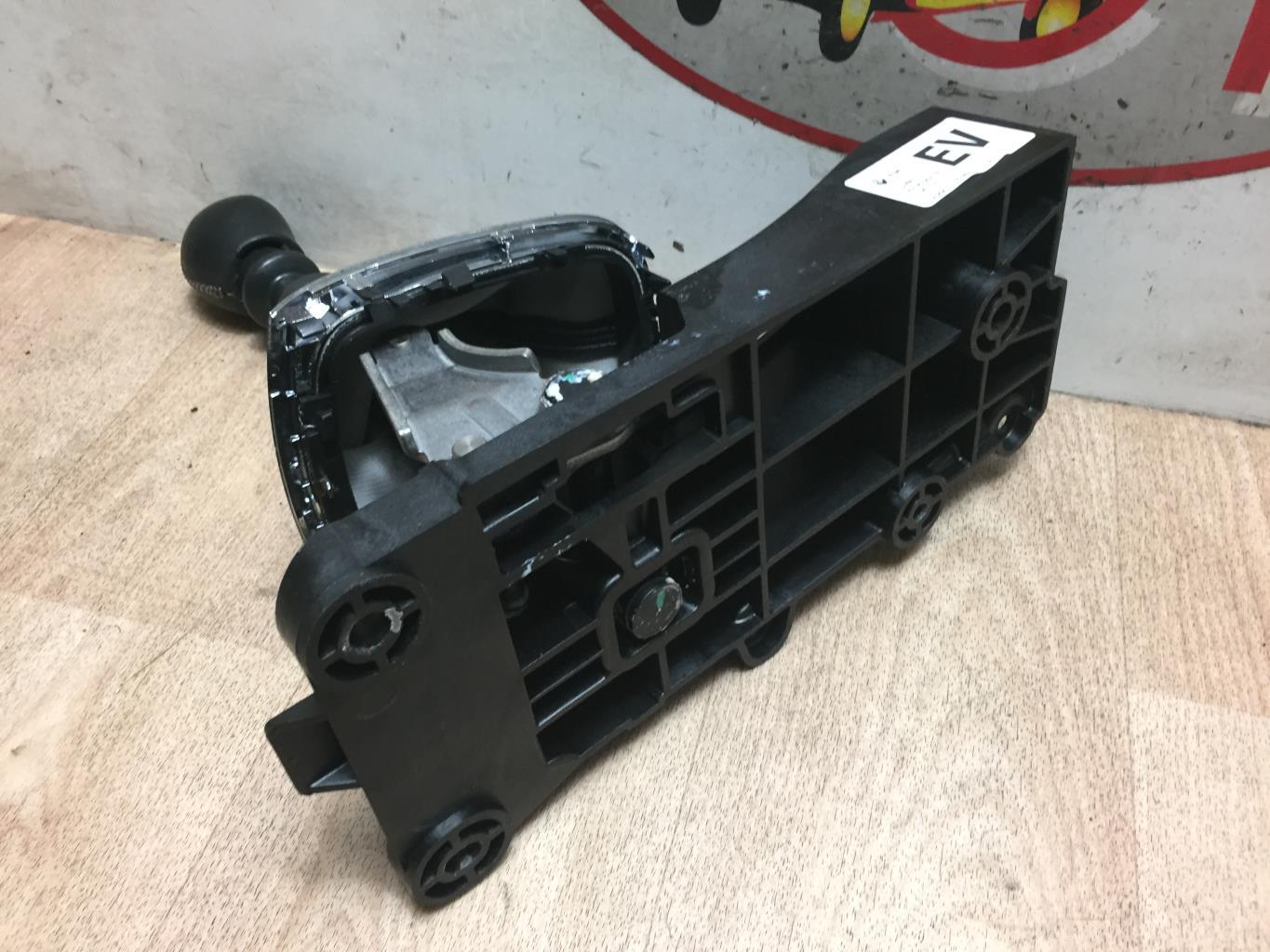 Levier de vitesses RENAULT MEGANE 3 PHASE 2 COUPE Diesel - 1