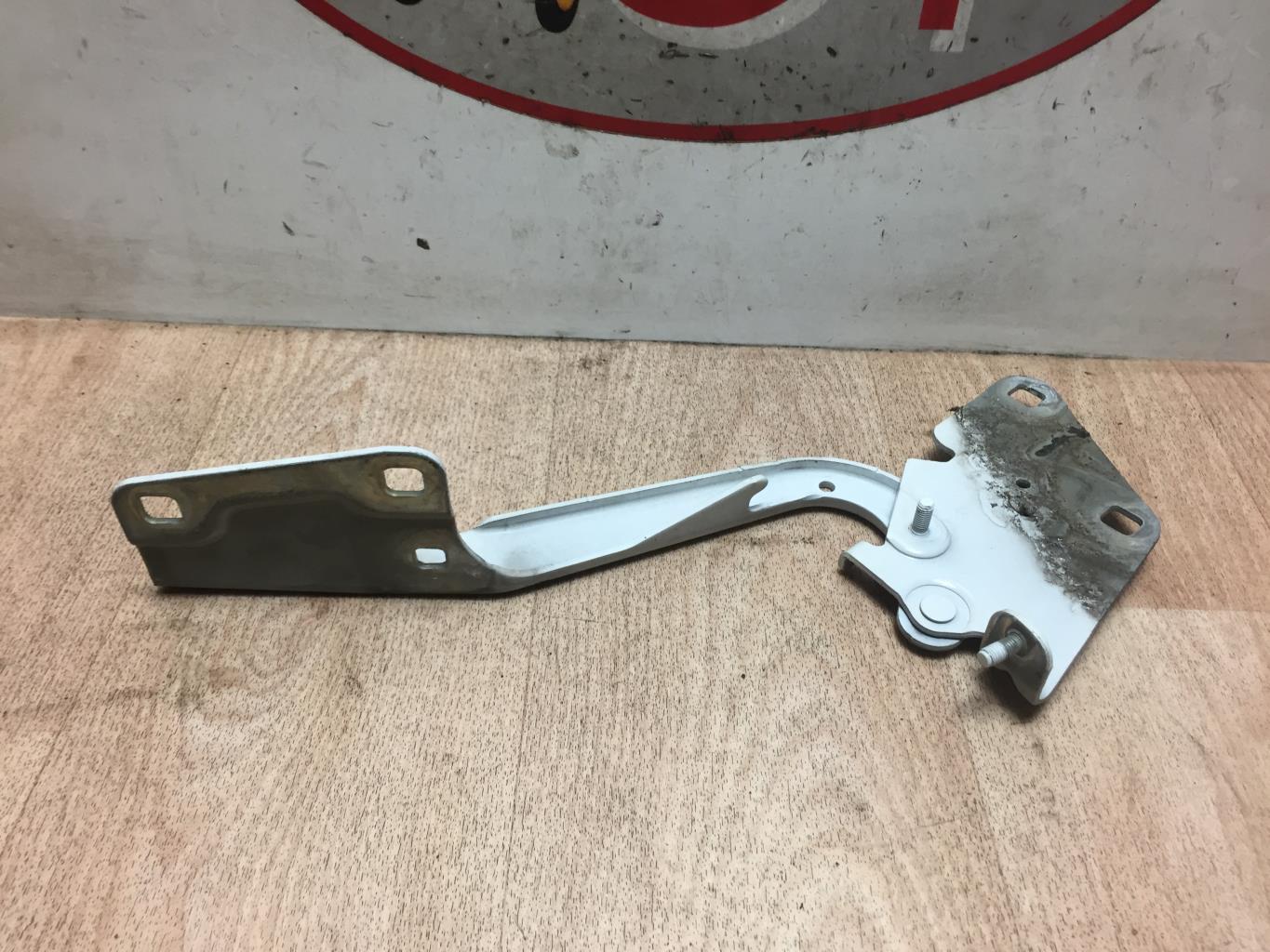 Charniere de capot RENAULT MEGANE 3 PHASE 2 COUPE Diesel - 1