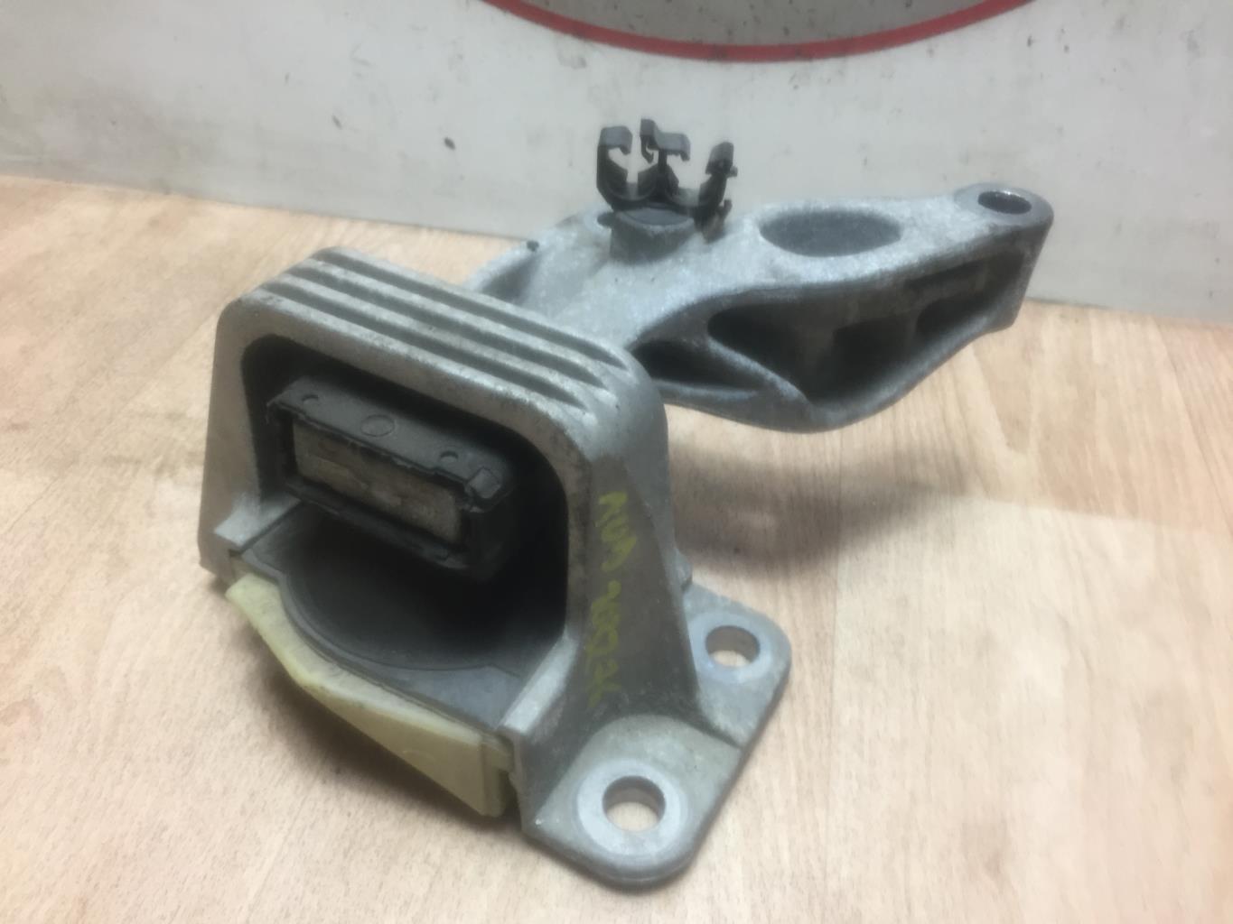 Support moteur droit RENAULT MEGANE 3 PHASE 2 COUPE Diesel - 1