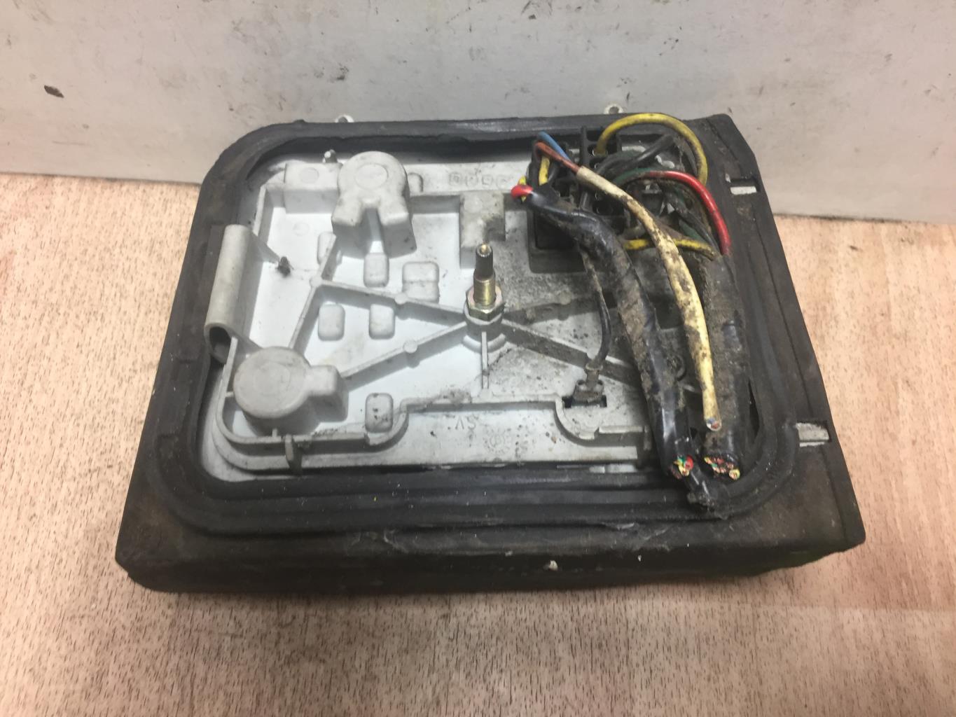 Base portalampade fanale posteriore sinistro AIXAM 325i  - 1