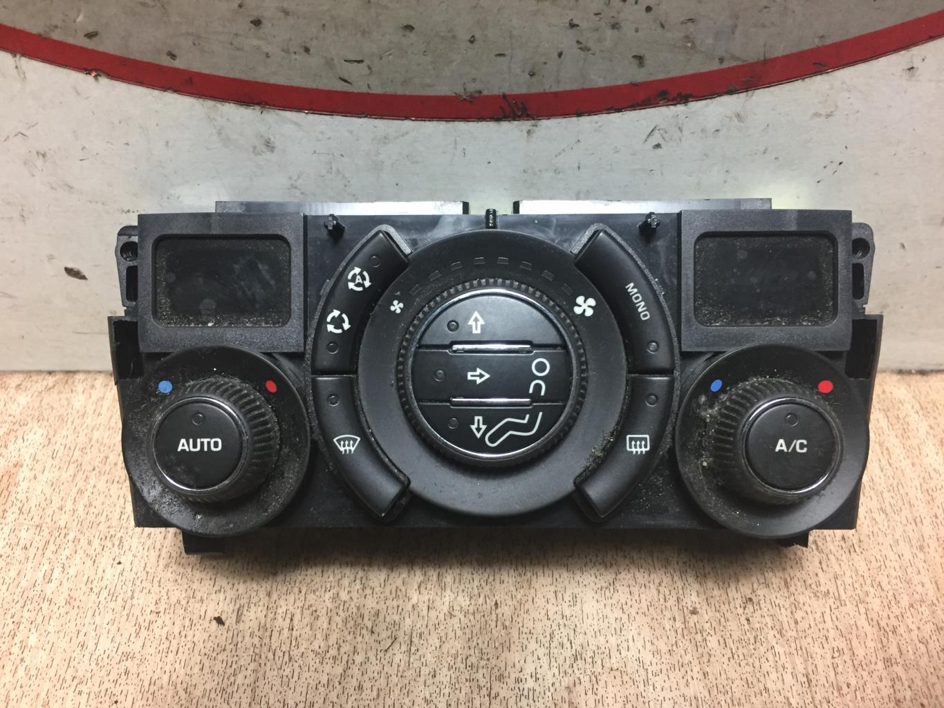 Commande chauffage PEUGEOT 3008 1 PHASE 1 Diesel - 1