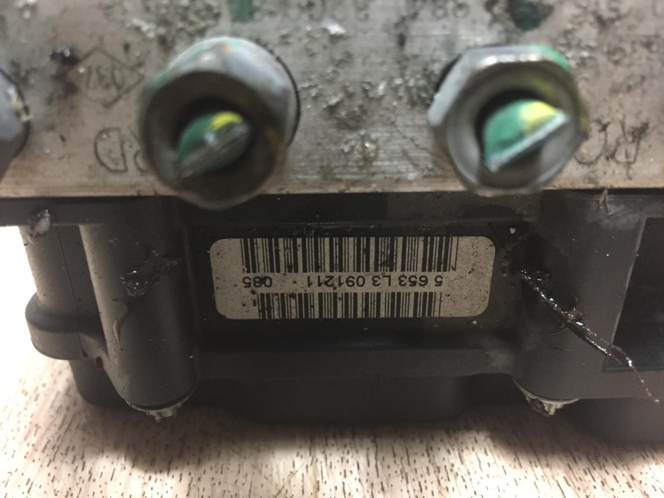 Bloc ABS (freins anti-blocage) DACIA DUSTER 1 PHASE 1 Diesel - 1