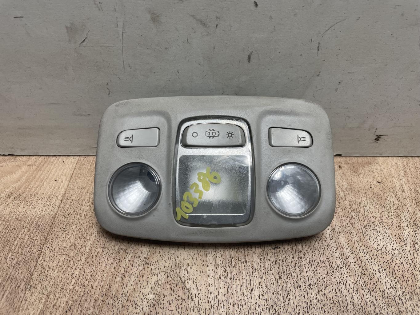 Eclairage de plafonnier CITROEN C4 2 PHASE 1 Diesel - 1