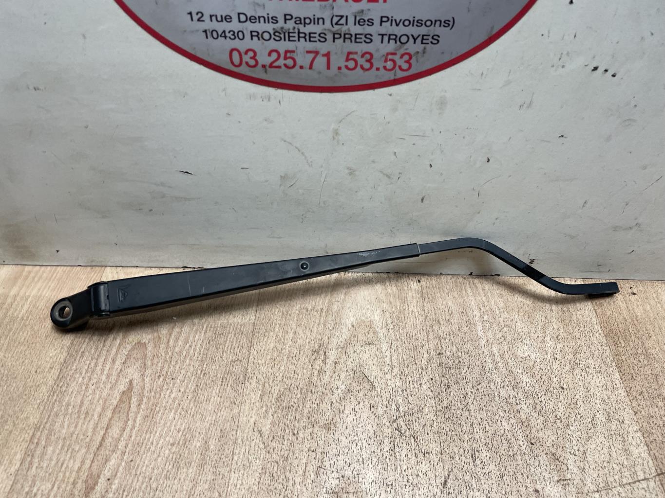 Braccio tergicristallo anteriore sinistro SUZUKI SWIFT 3 Diésel - 1