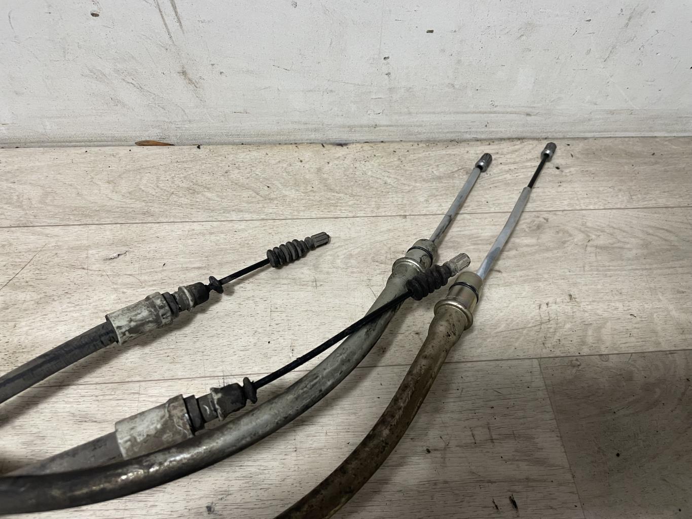 Cable de commande de frein à main CITROEN C4 2 PHASE 1 Diesel - 1