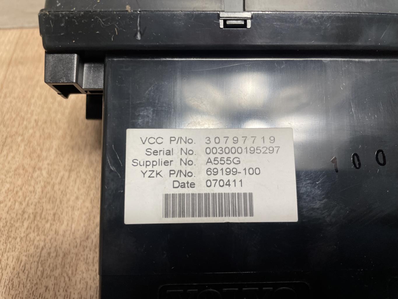 Afficheur VOLVO V 50 PHASE 2 BREAK Diesel - 1