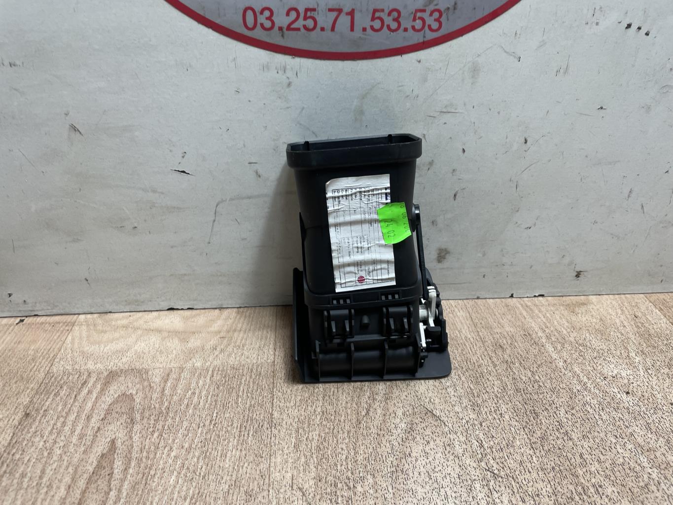 Bocchetta aerazione cruscotto anteriore destra VOLVO V 50 PHASE 2 BREAK Diésel - 1