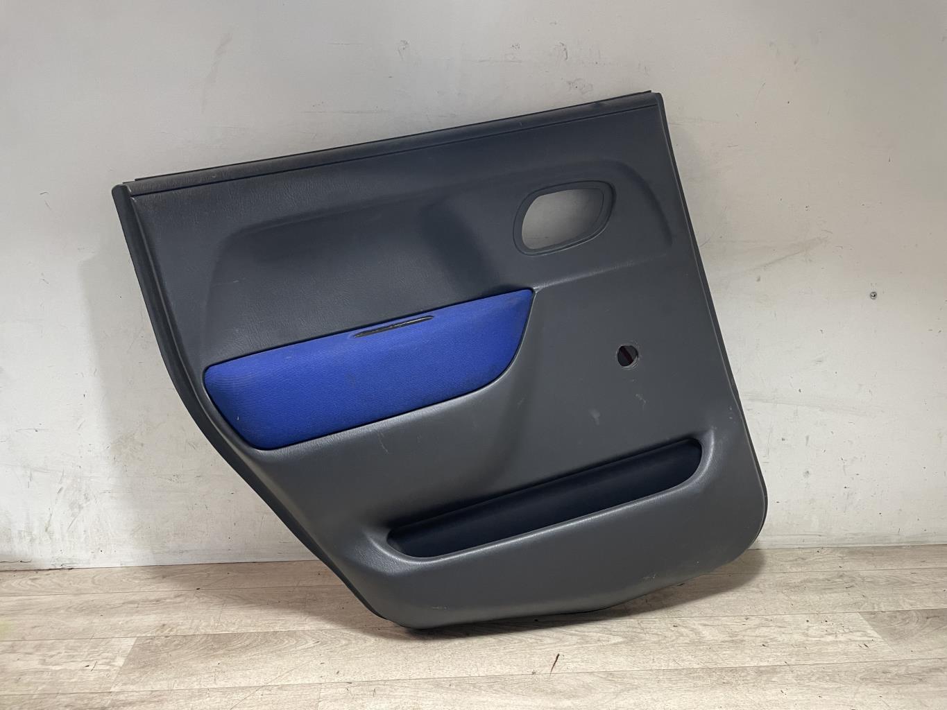 Pannello portiera posteriore sinistro OPEL AGILA A Gasolina - 1