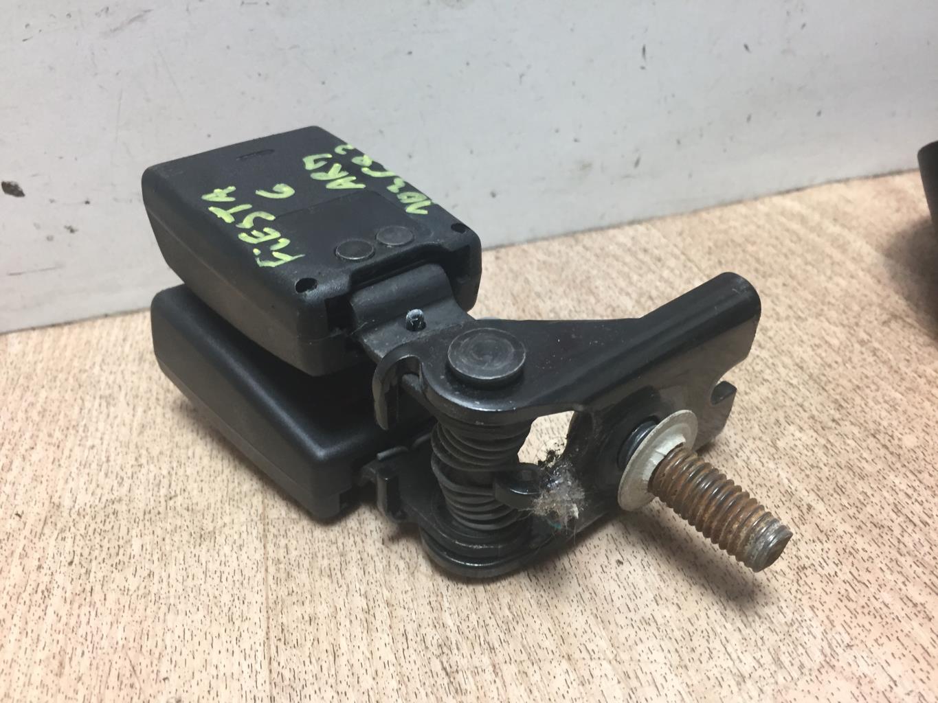 Aggancio cintura sicurezza posteriore destro FORD FIESTA 6 PHASE 1 Diésel - 1