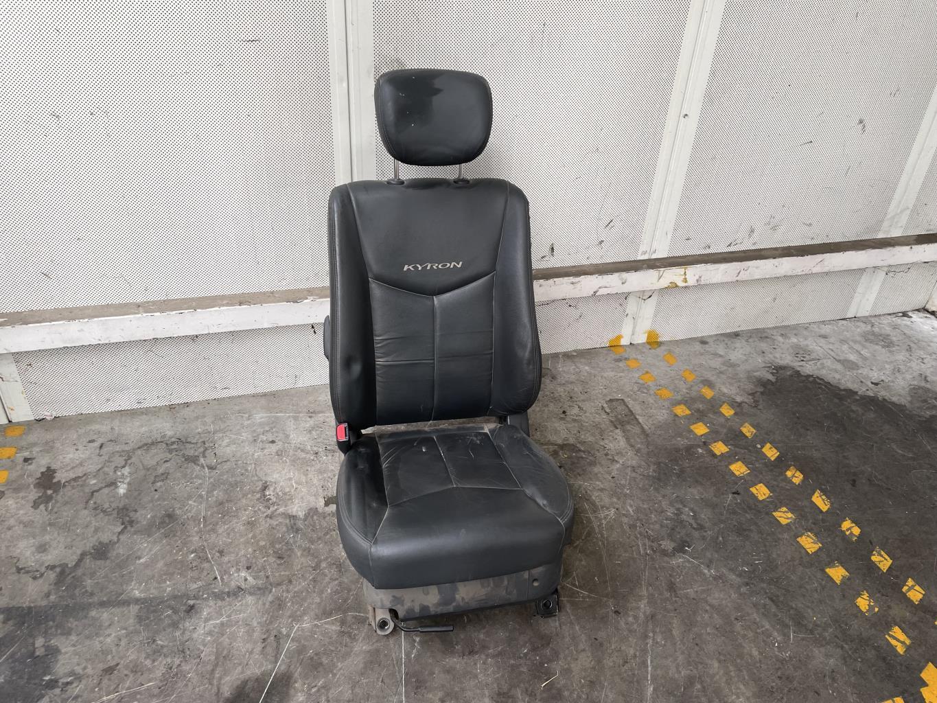 Siege avant gauche SSANGYONG KYRON Diesel - 1