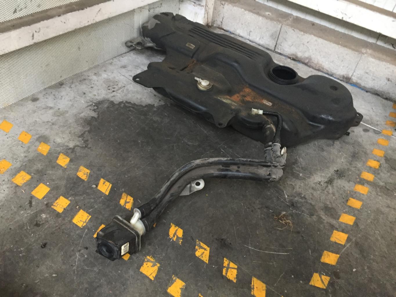 Reservoir RENAULT MEGANE 3 PHASE 2 COUPE Diesel - 1