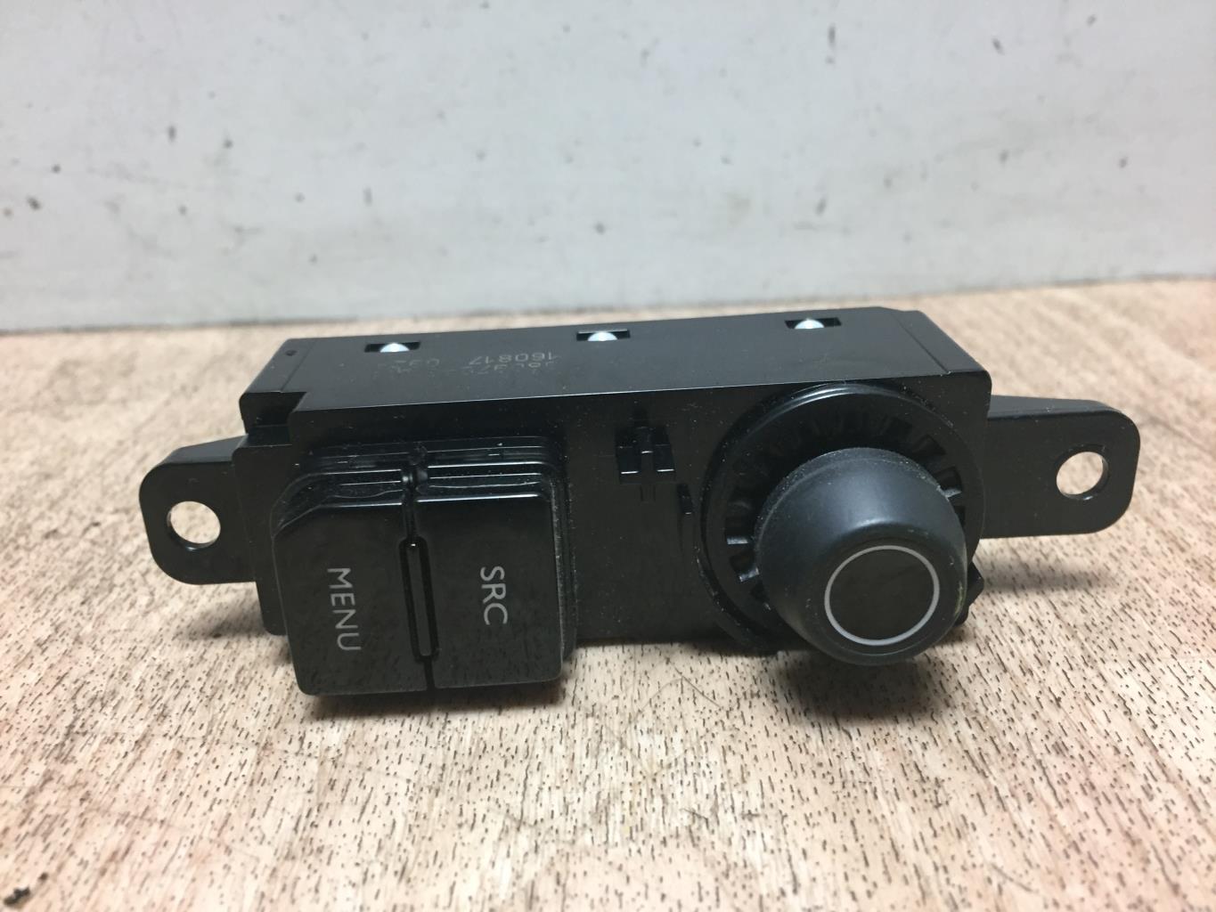 Commande GPS PEUGEOT 208 1 PHASE 2 Essence - 1