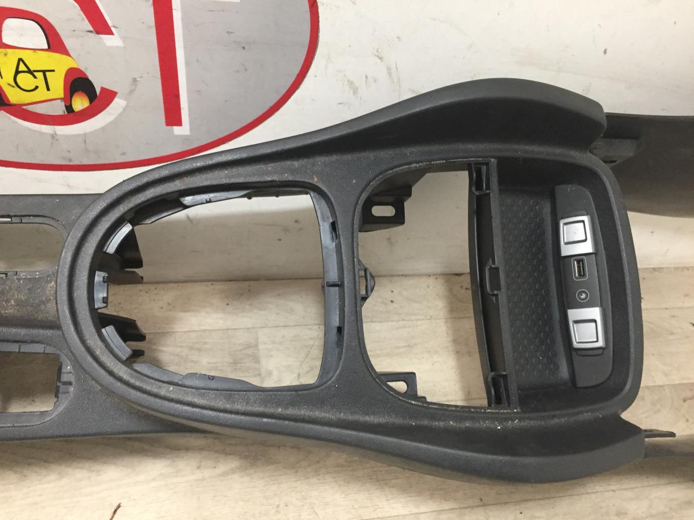Console central (interieur plastique) SEAT LEON 2 PHASE 2 Diesel - 1