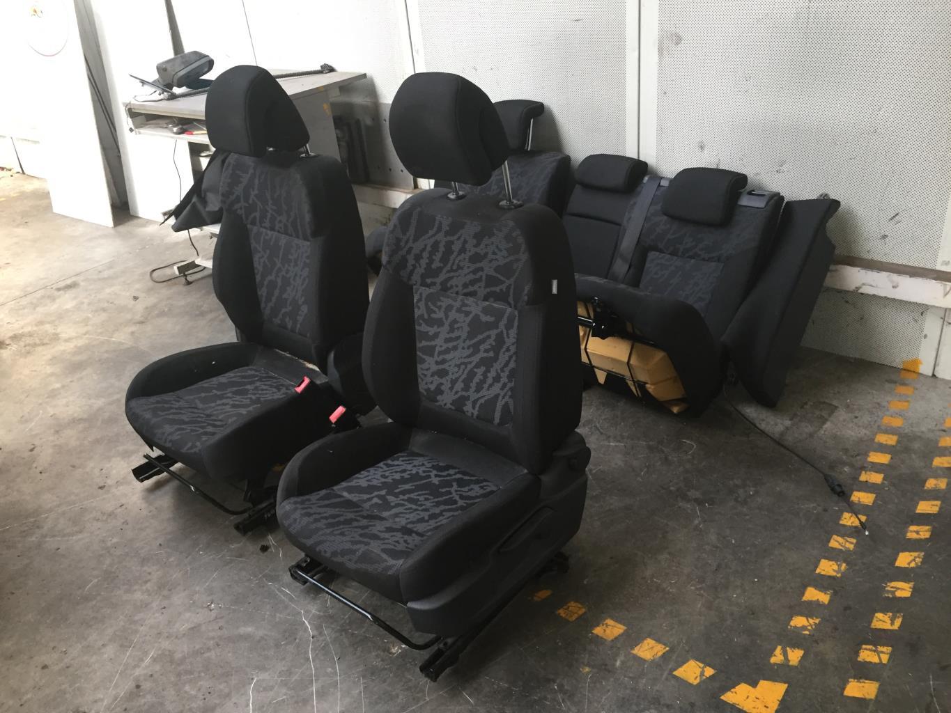 Interieur complet PEUGEOT 3008 1 PHASE 1 Diesel - 1