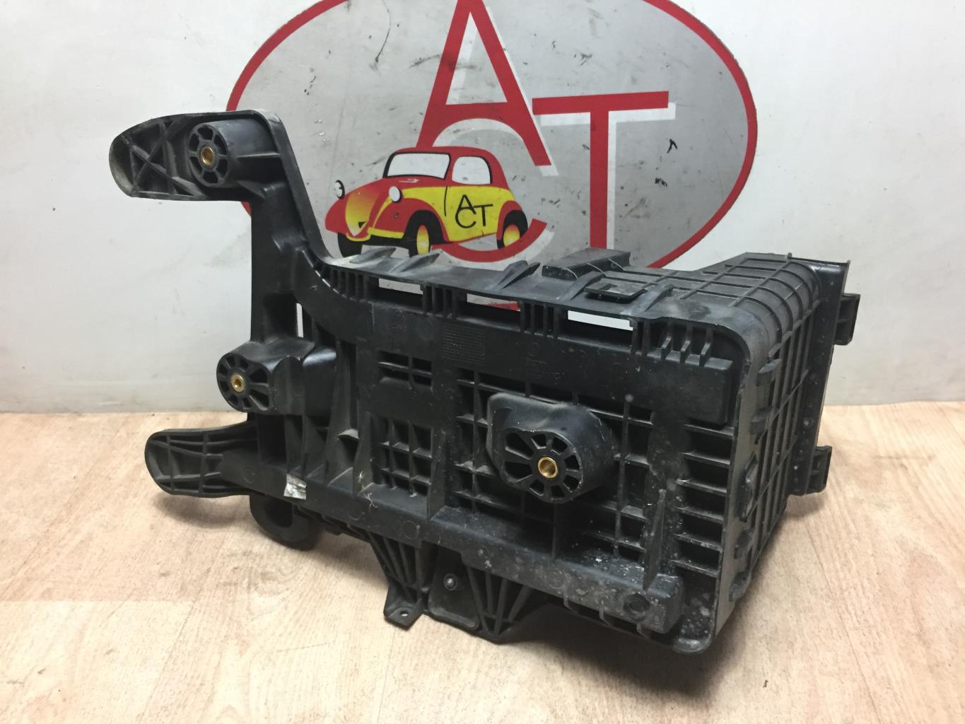 Coffre à batterie AUDI A3 2 SPORTBACK PHASE 1 Diesel - 1