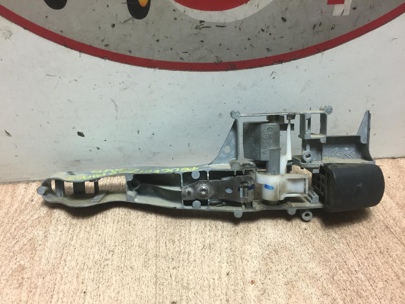 Supporto maniglia portiera anteriore destra PEUGEOT 208 1  - 1