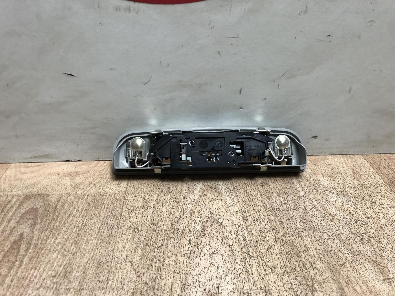 Eclairage de plafonnier AUDI A3 2 SPORTBACK PHASE 1 Diesel - 1