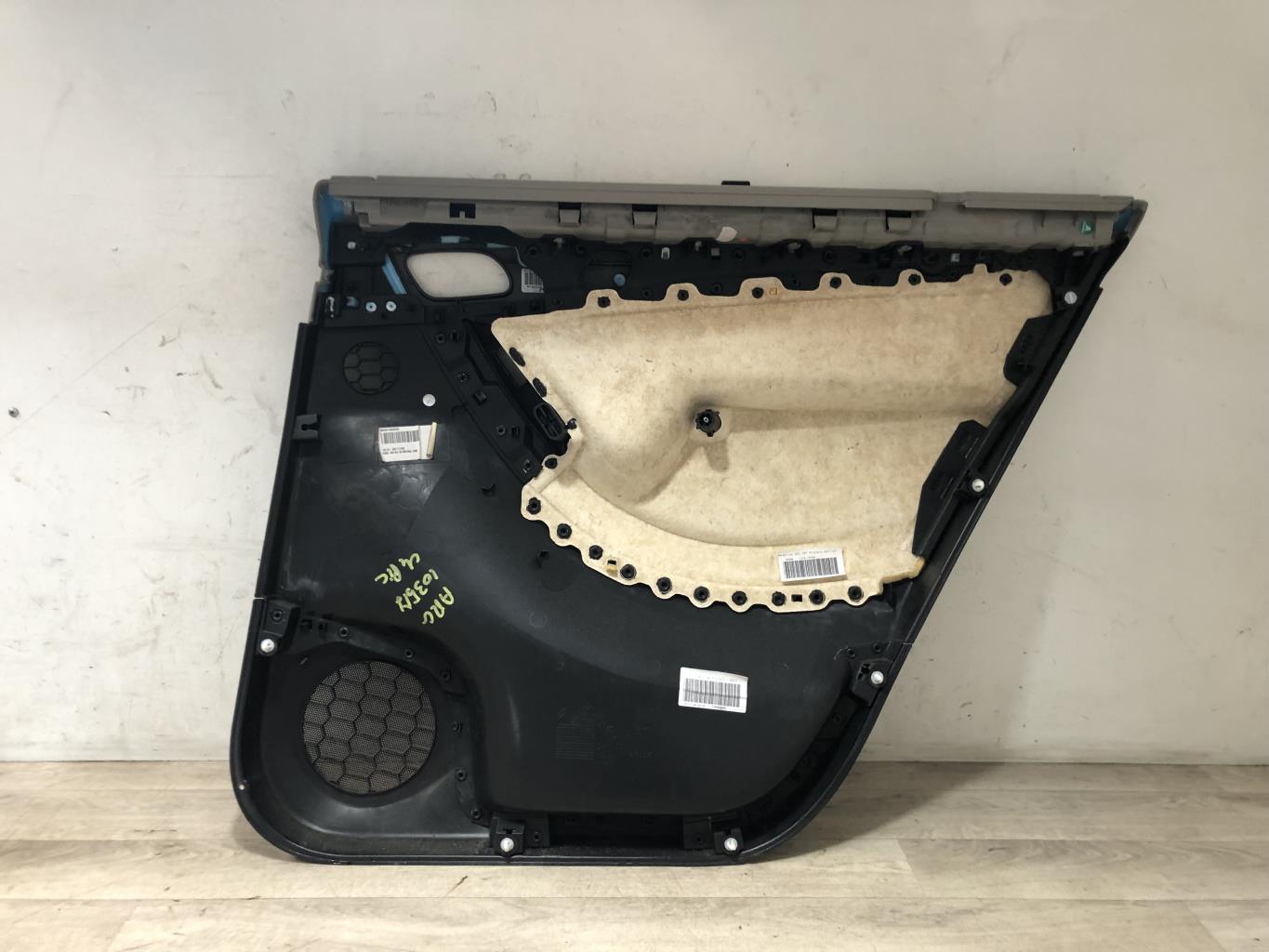 Pannello portiera posteriore sinistro CITROEN C4 GRAND PICASSO 1 Diésel - 1