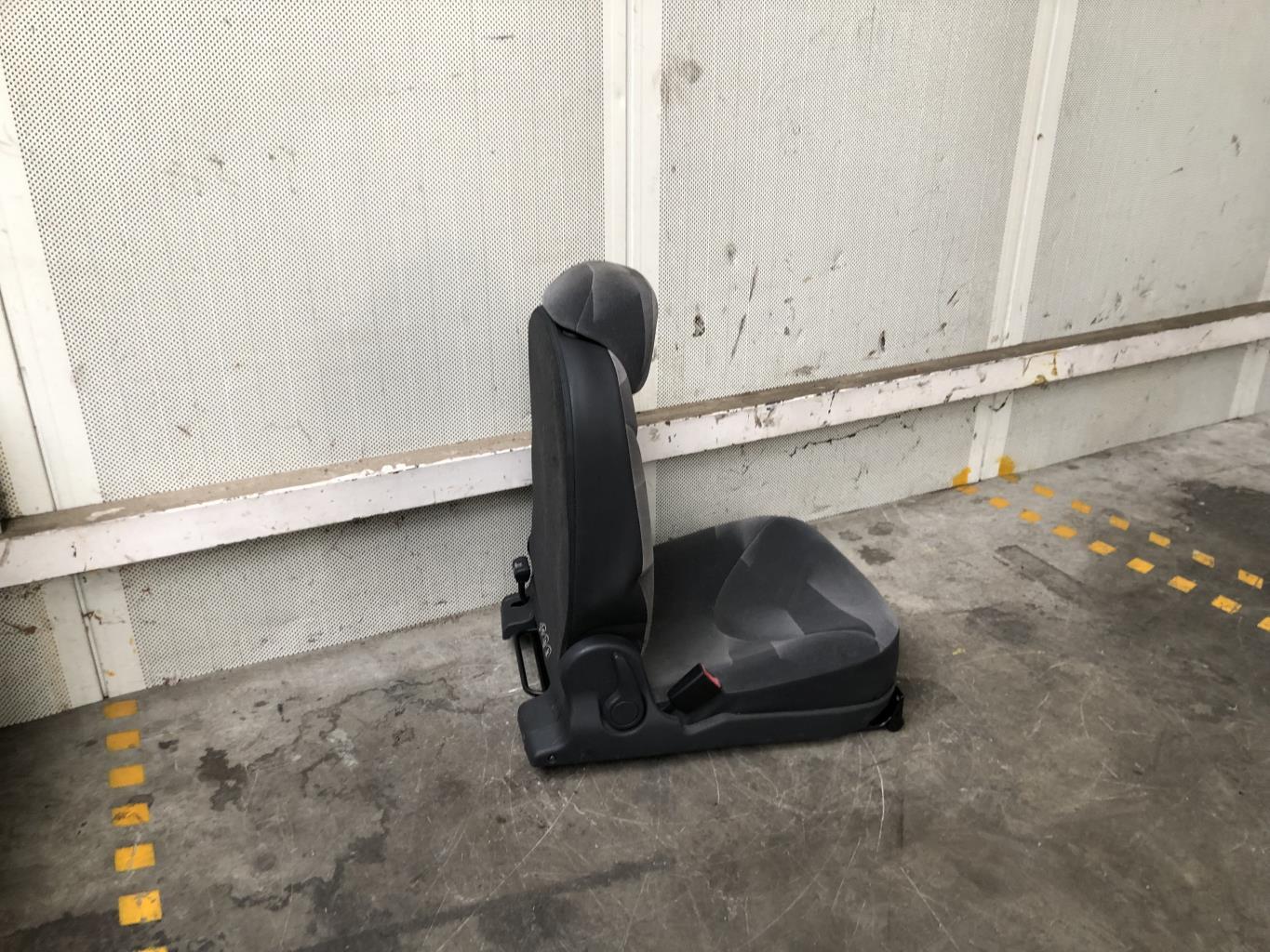 Siege arriere gauche FIAT PANDA 2 Essence - 1