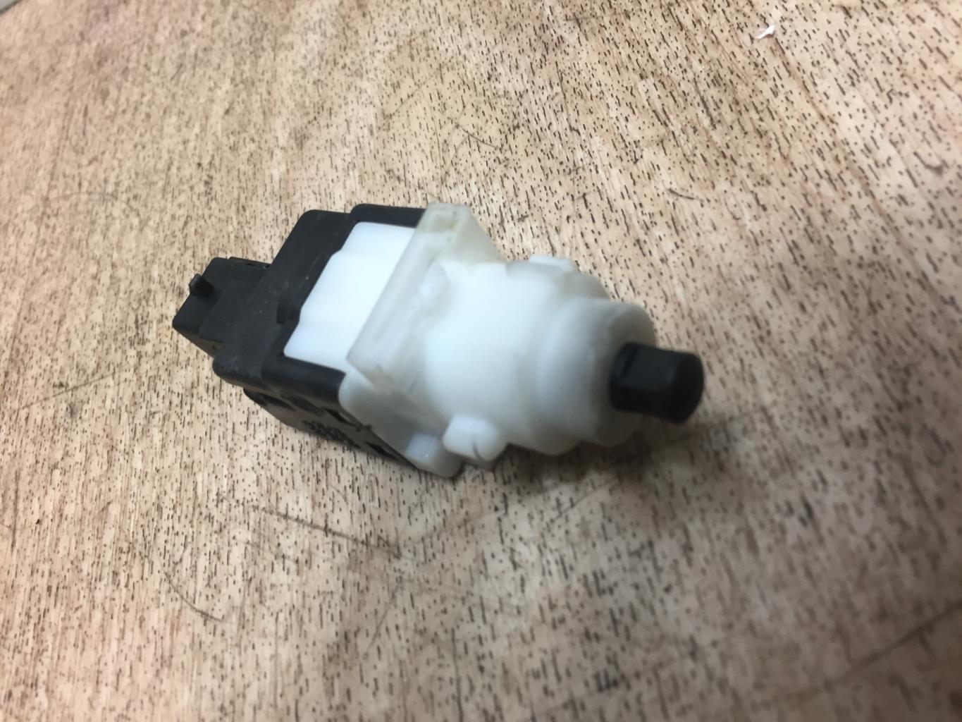 Contattore luce stop FIAT STILO Gasolina - 1