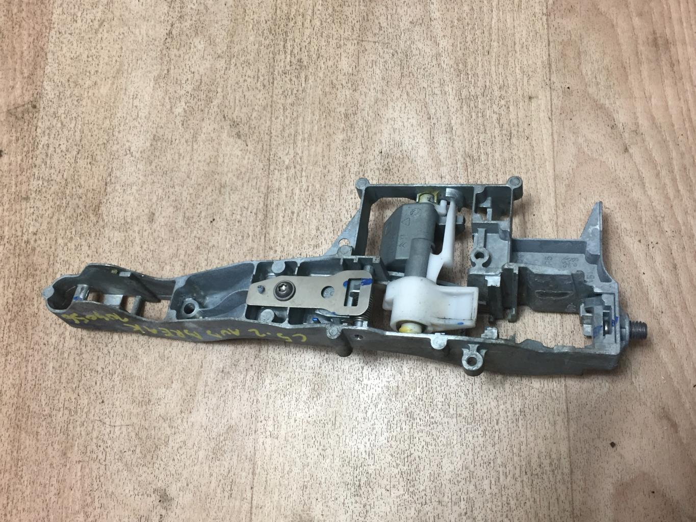 Supporto maniglia portiera anteriore destra CITROEN C5 2 BREAK Diésel - 1