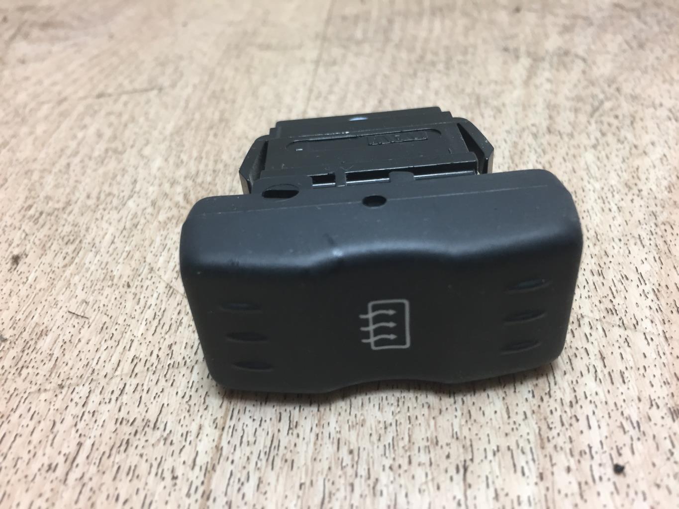 Bouton/Interrupteur DACIA LOGAN 1 PHASE 1 Essence - 1