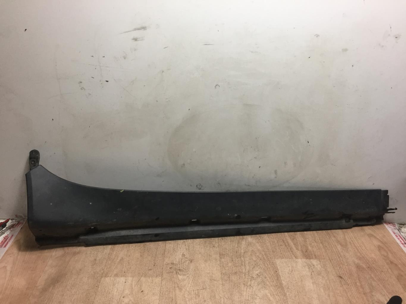 Bas de caisse droit DACIA LOGAN 1 PHASE 1 Essence - 1