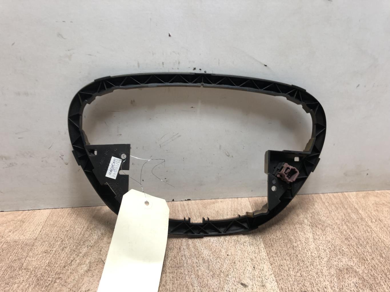 Bouton de warning PEUGEOT 607 PHASE 1 Diesel - 1