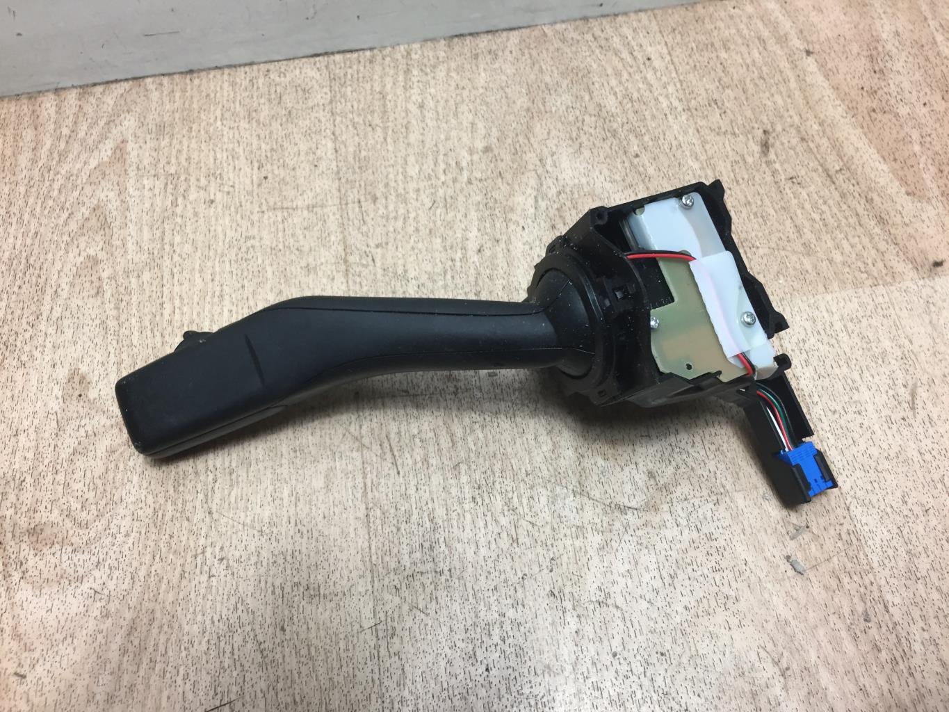 Commodo d'essuie glaces VOLKSWAGEN GOLF PLUS PHASE 1 Diesel - 1