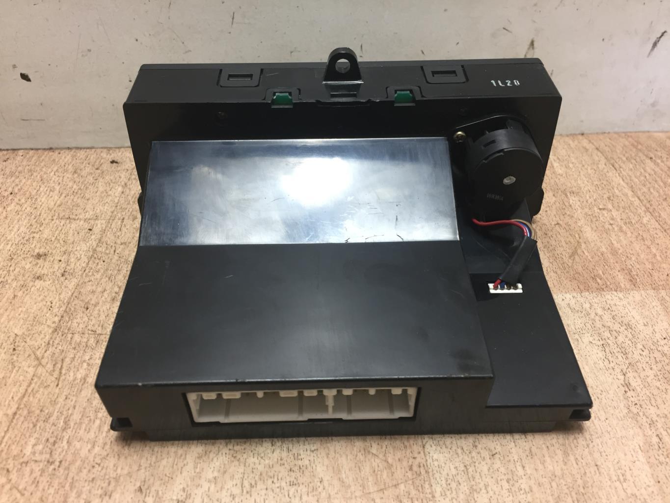 Commande chauffage HYUNDAI COUPE 2 PHASE 1 Essence - 1