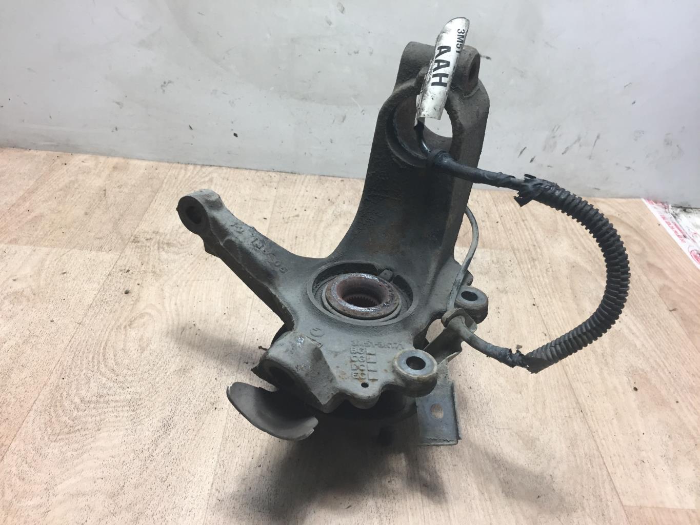 Fusee avant gauche FORD FOCUS 2 PHASE 1 Diesel - 1