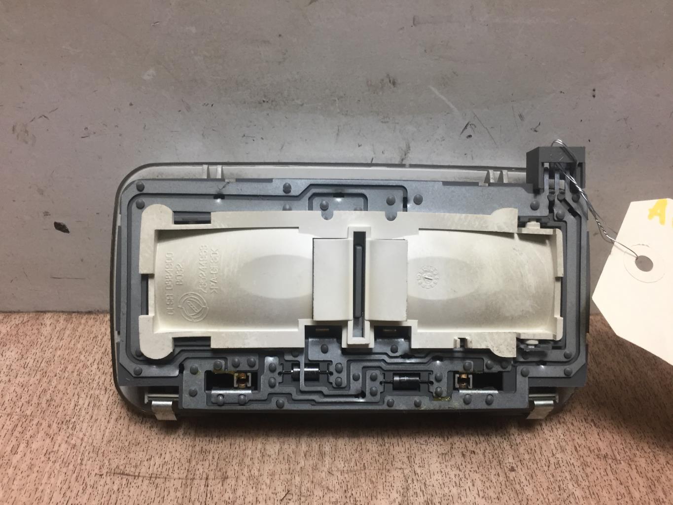 Eclairage de plafonnier PEUGEOT BIPPER Diesel - 1