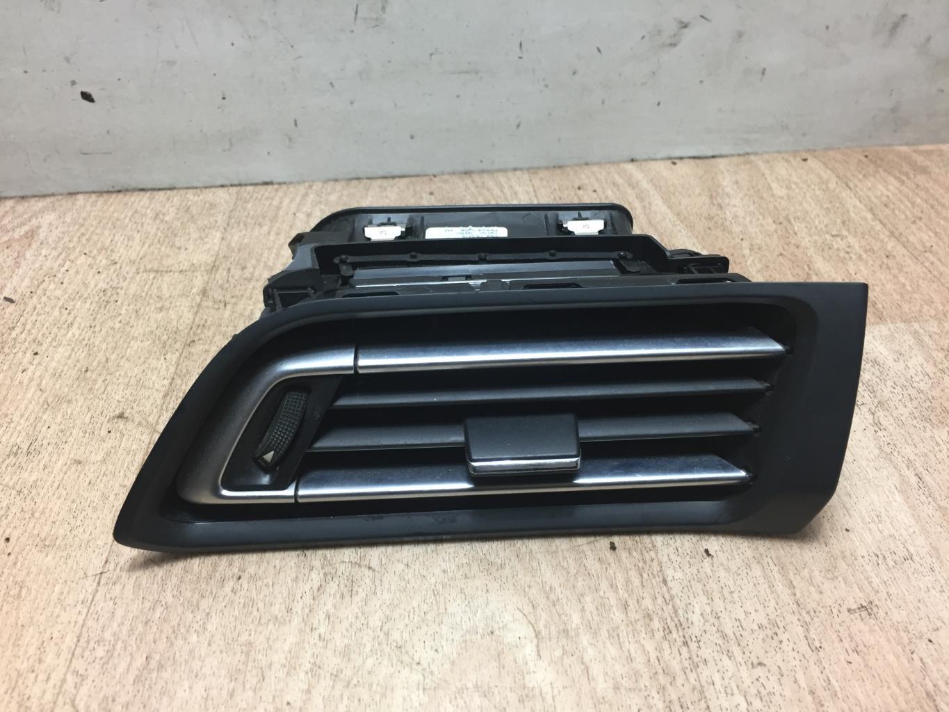 Bocchetta aerazione cruscotto anteriore destra PEUGEOT 308 2 PHASE 1 Diésel - 1