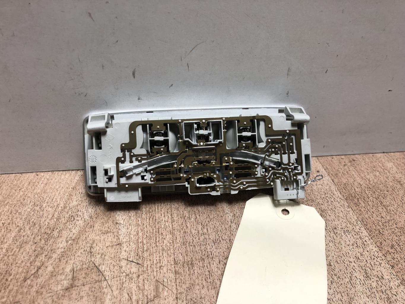 Eclairage de plafonnier RENAULT LAGUNA 3 PHASE 1 BREAK Diesel - 1