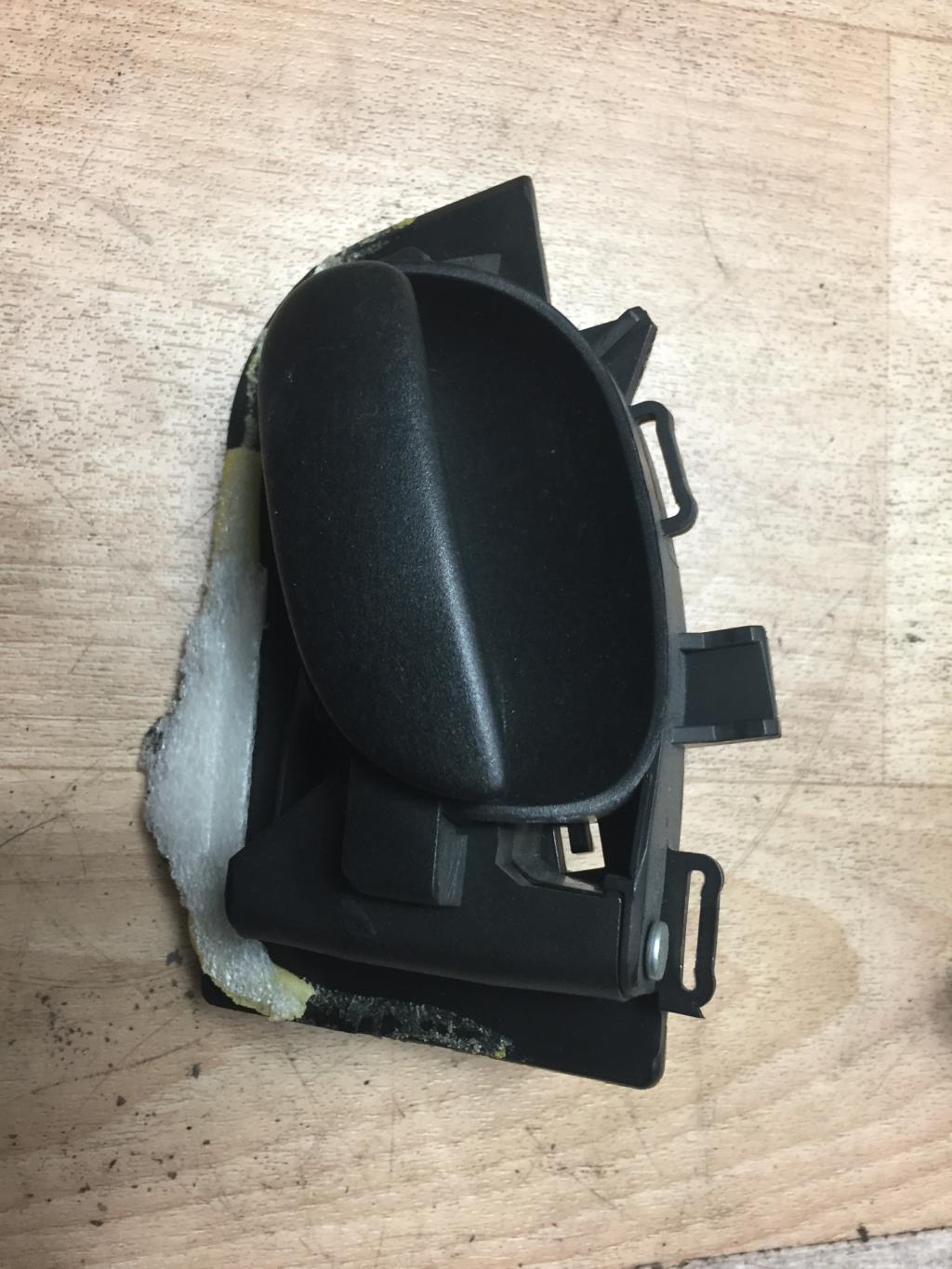Maniglia interna anteriore destra PEUGEOT 206 PHASE 2 Gasolina - 1