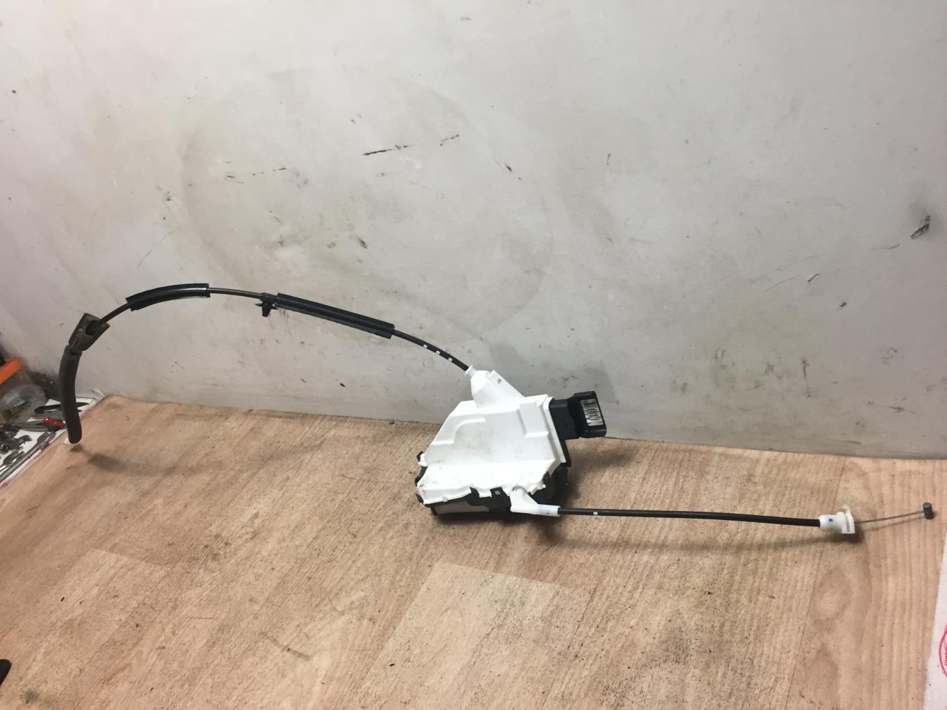 Serrure avant droit CITROEN DS3 PHASE 1 Essence - 1