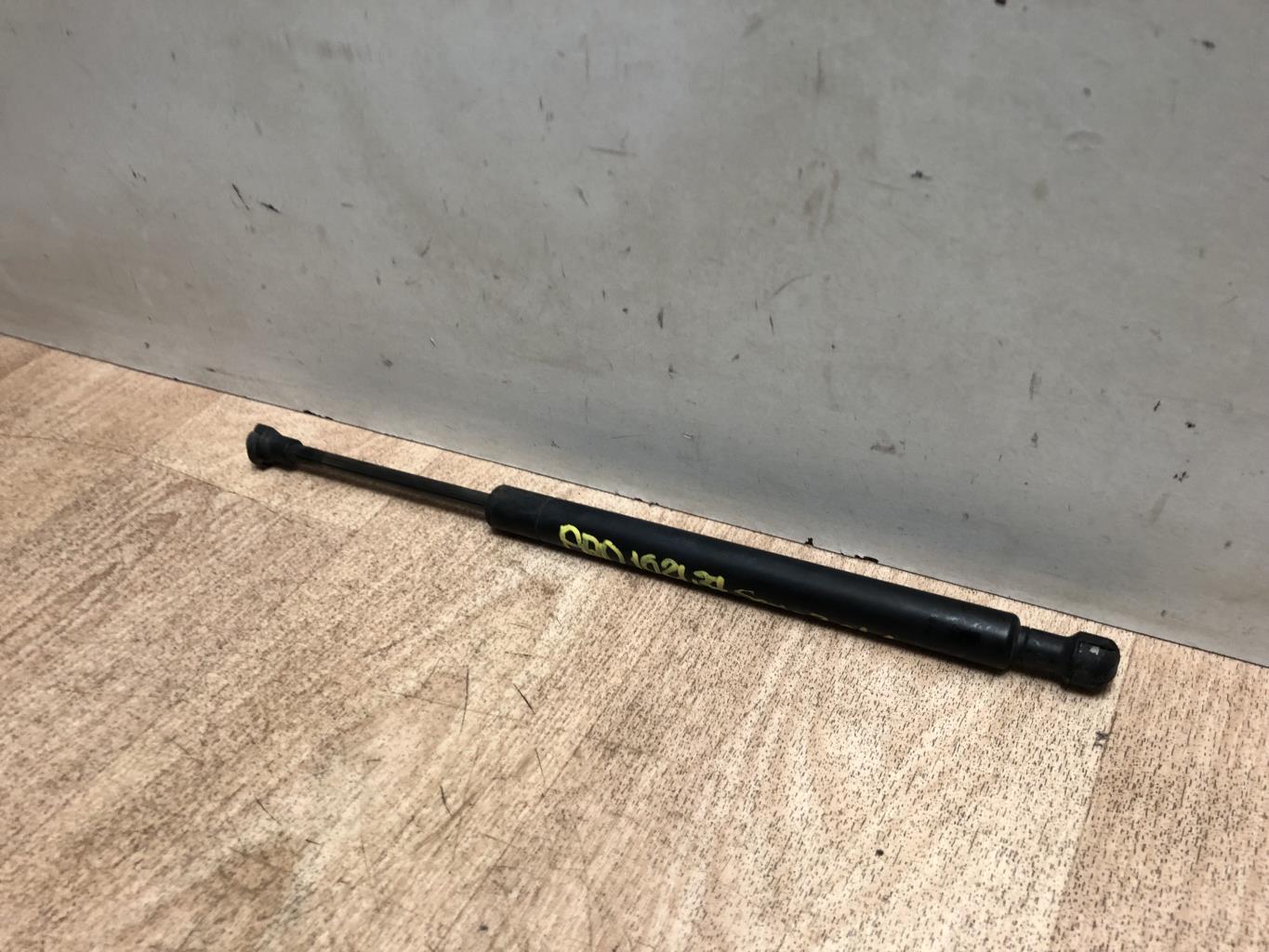 Verin de coffre BMW SERIE 3 E46 PHASE 2 Diesel - 1