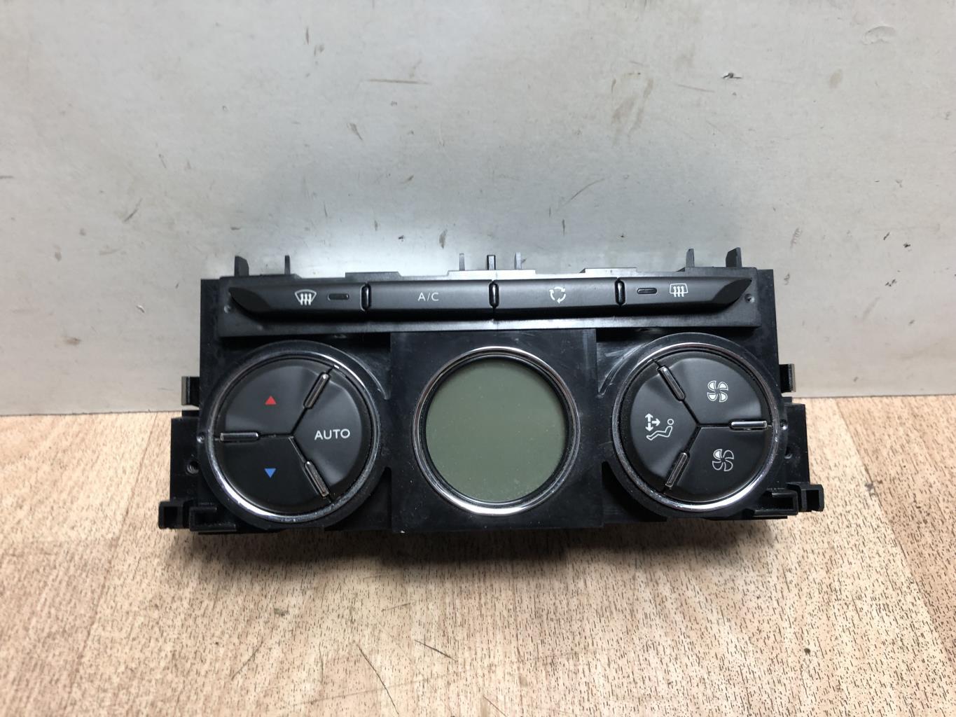 Commande chauffage CITROEN DS3 PHASE 1 Essence - 1