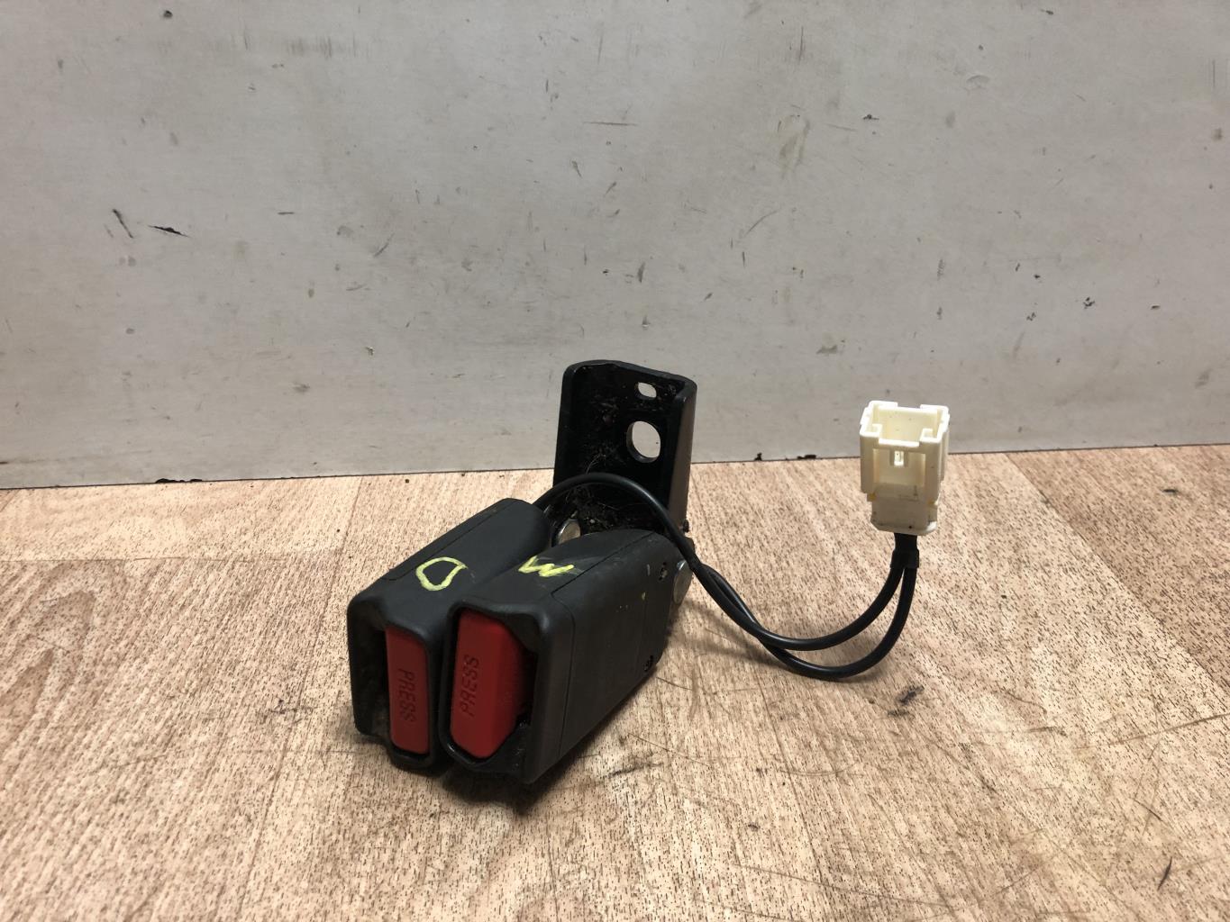 Aggancio cintura sicurezza posteriore destro CITROEN DS4 PHASE 1 Gasolina - 1