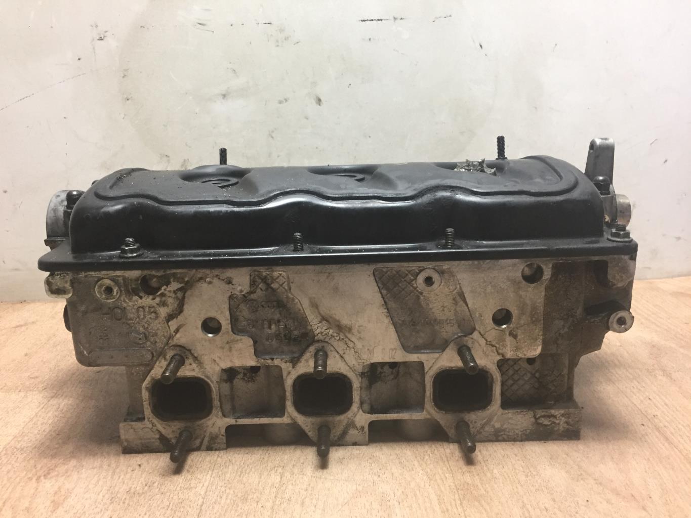 Culasse AUDI A4 2 PHASE 1 Diesel - 1