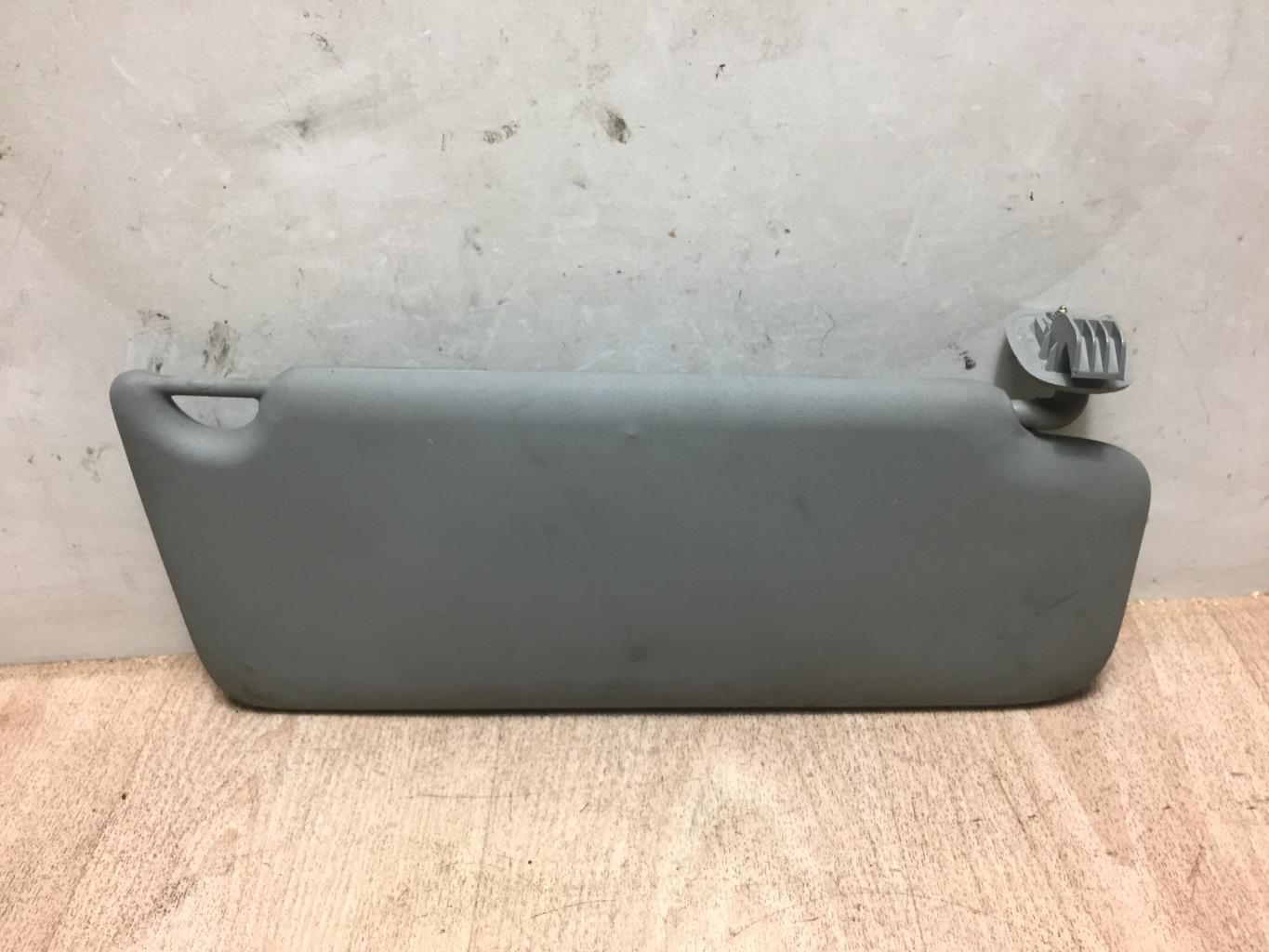 Pare soleil gauche RENAULT CLIO 2 PHASE 2 Diesel - 1