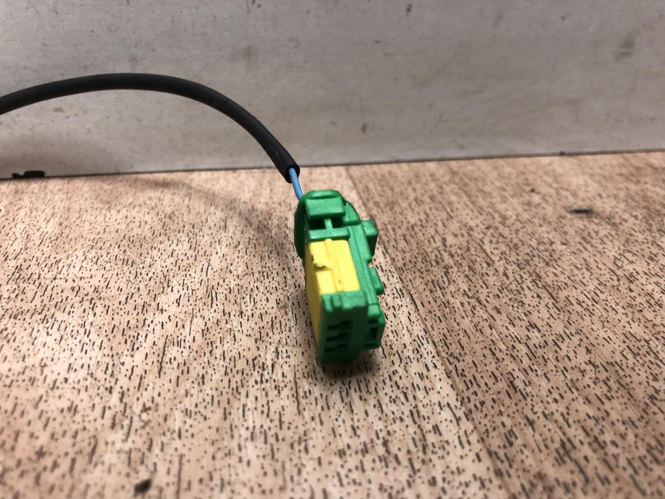 Commande autoradio PEUGEOT 206 PHASE 1 CABRIOLET Essence - 1